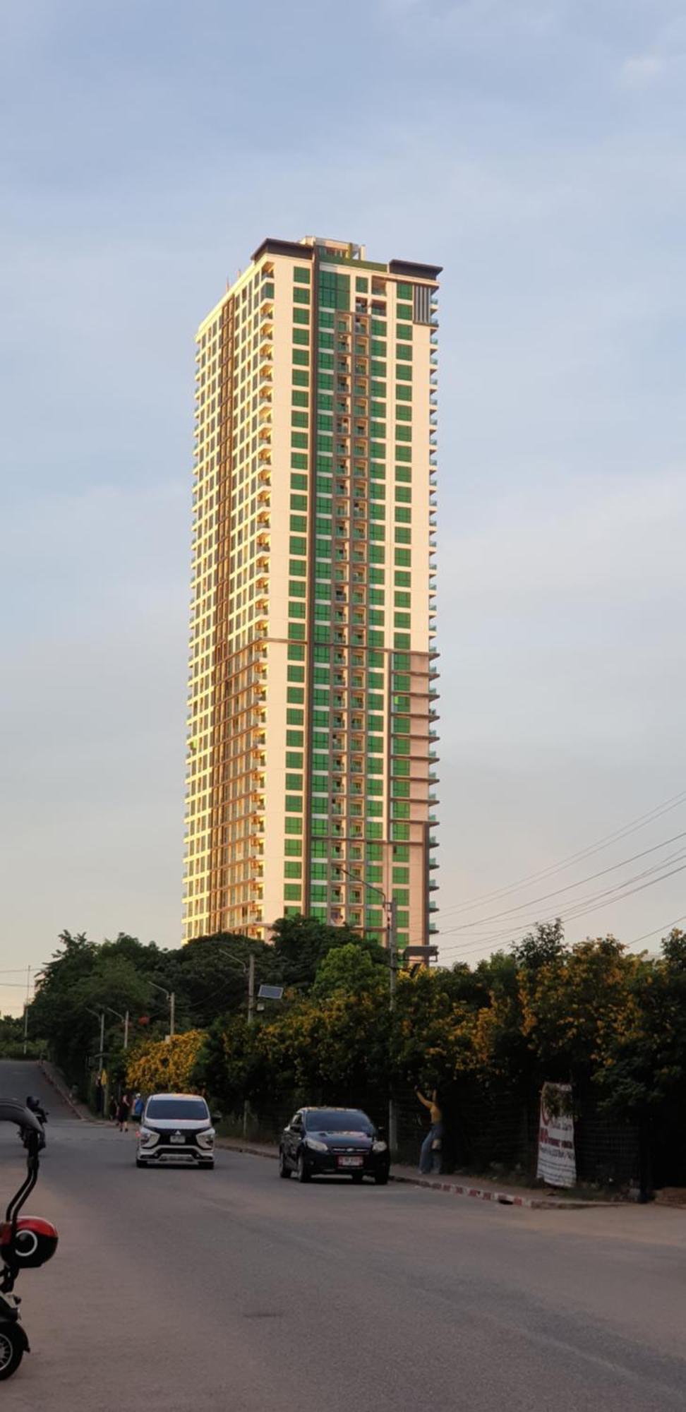 Dusit Grand View 公寓 *